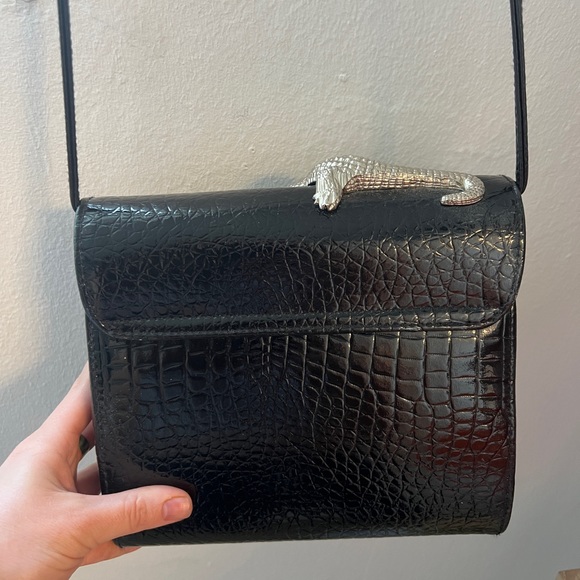 RARE FIND Vintage Elegant Black Crocodile-Embossed Bag with Silver Accent - Picture 6 of 6